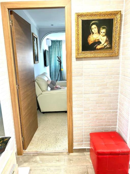 Shared Apartment! Piso Compartido! Общая Квартира! Sevilla Eksteriør billede